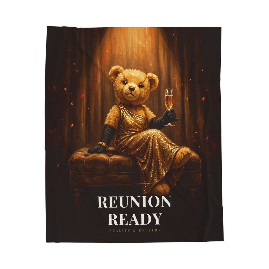 Reunion Ready Throw Blanket: Plush Velveteen Bear Art